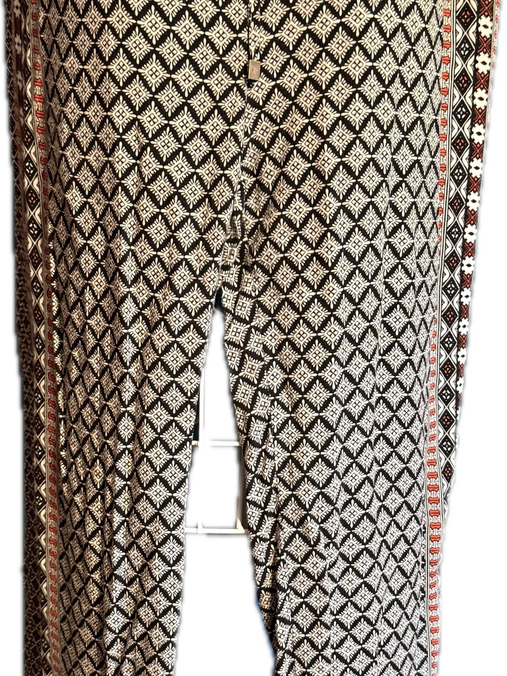Anne Carson Black & White Diamond-Print Wide-Leg Pants with Side Trim